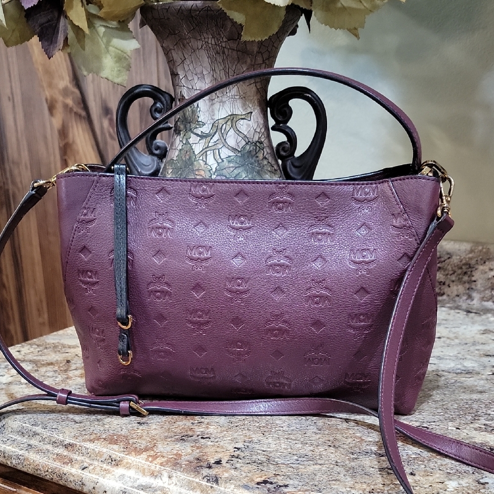 MCM EUC Small Visetos Klara Hobo - Picture 1 of 9